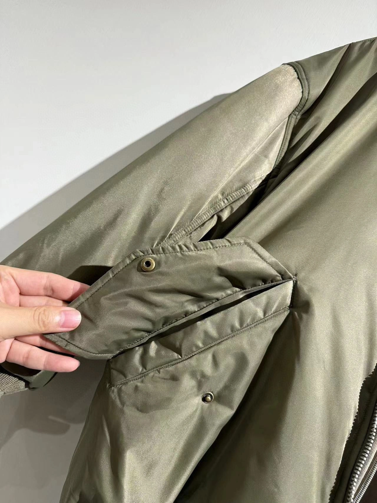 wg.luxury- 218593i16 oversized item:D-F054J3031